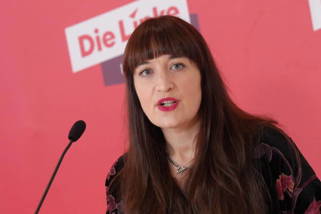 Pressestatement Franktion LINKE vor der Bundestagssitzung Heidi Reichinnek (LINKE) im Portrait mit Kamerablick beim Pressestatement im Vorfeld der Fraktionssitzung im Deutschen Bundestag, Berlin, 06.10.2026 Berlin Berlin Deutschland