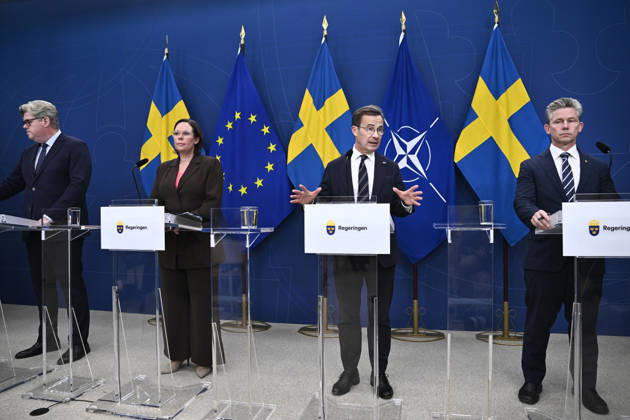 STOCKHOLM, SWEDEN, October 6, 2026 Minister of Justice Gunnar Strömmer (M), Foreign Minister Maria Malmer Stenergard (M), Prime Minister Ulf Kristersson (M), and Defense Minister Pal Jonson (M) hold a press briefing on the security situation STOCKHOLM, SWEDEN x10080x  Copyright: xFredrikxSandberg TTx REGERINGEN OM SÄKERHETSLÄGET OnelHmjJtUg