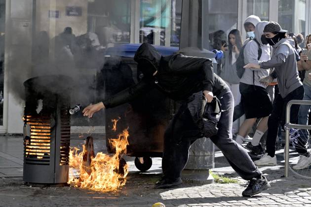 Student protest in Liege on 06 10 2026 LIEGE, BELGIUM - OCTOBER 06 : Students protest against the ministerial reform on September on October 6, 2026 in Liege, Belgium, 06 10 2026 ( Liege Belgium  Copyright: xSesx
