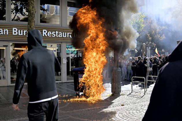 Student protest in Liege on 06 10 2026 LIEGE, BELGIUM - OCTOBER 06 : Students protest against the ministerial reform on September on October 6, 2026 in Liege, Belgium, 06 10 2026 ( Liege Belgium  Copyright: xSesx