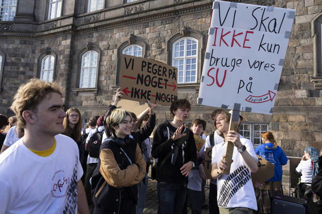 Opening of the Folketing: Demonstration in front of Christiansborg Demonstration at the opening of the Folketing at Christiansborg Palace in Copenhagen, Tuesday, October 6, 2026. (Photo: Claus Bech Ritzau Scanpix) , Copenhagen Denmark
