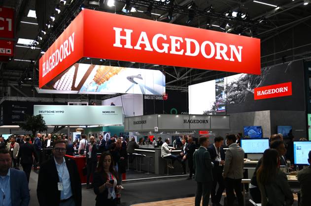 Die EXPO REAL 2026 findet aktuell auf dem Messegelände der Messe München statt. Sie ist Europas grösste internationale Fachmesse für Immobilien, Investitionen und Infrastruktur. Foto: Messestand Hagedorn. Die Thomas Hagedorn Holding GmbH ist die Konzernobergesellschaft der Hagedorn Unternehmensgruppe mit Sitz im ostwestfälischen Gütersloh.