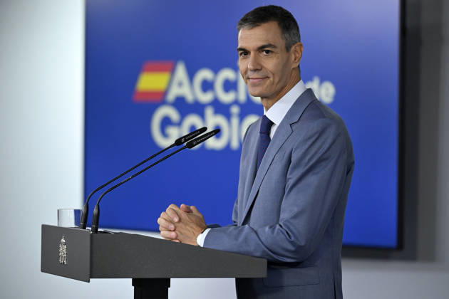 Spanish Prime Minister Pedro Sanchez MADRID, SPAIN - OCTOBER 06: Spanish Prime Minister Pedro Sanchez holds a press conference at the Prime Minister s Residence at Moncloa after the cabinet meeting in Madrid, Spain on October 06, 2026. Burak Akbulut Anadolu Madrid Spain. Editorial use only. Please get in touch for any other usage.  Copyright: x2026xAnadoluxBurakxAkbulutx