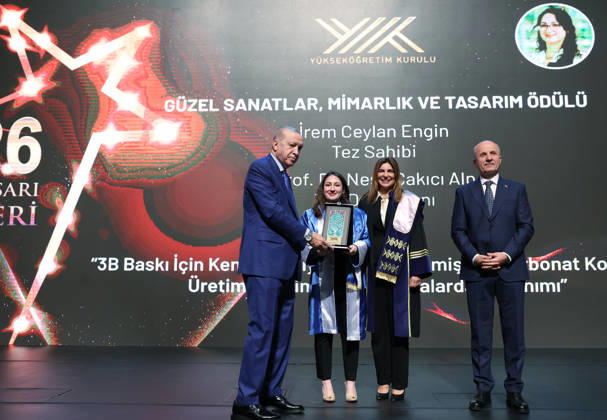 Turkish President Recep Tayyip Erdogan ANKARA, TURKIYE - OCTOBER 6: (----EDITORIAL USE ONLY - MANDATORY CREDIT - TURKISH PRESIDENCY MURAT KULA HANDOUT - NO MARKETING NO ADVERTISING CAMPAIGNS - DISTRIBUTED AS A SERVICE TO CLIENTS----) Turkish President Recep Tayyip Erdogan (L) presents the 2026 Council of Higher Education (YOK) Outstanding Achievement Awards in 20 categories under three headings, Doctoral Dissertation of the Year, Institutional Awards and Special Awards, during the opening ceremony of the 2026-2027 Higher Education Academic Year at the Bestepe National Congress and Culture Center in Ankara, Turkiye, on October 6, 2026. Council of Higher Education (YOK) President Prof. Dr. Erol Ozvar (R) also attended the ceremony. Turk  Copyright: x2026xAnadoluxTurkishxPresidencyx xMuratxKulax xHandoutx