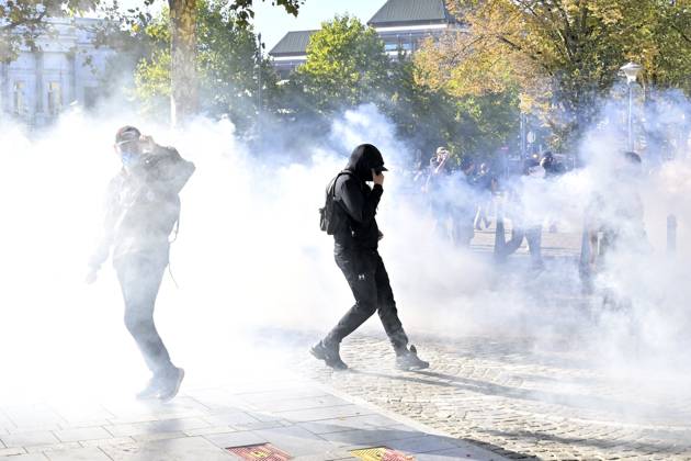 Student protest in Liege on 06 10 2026 LIEGE, BELGIUM - OCTOBER 06 : Students protest against the ministerial reform on September on October 6, 2026 in Liege, Belgium, 06 10 2026 ( Liege Belgium  Copyright: xSesx