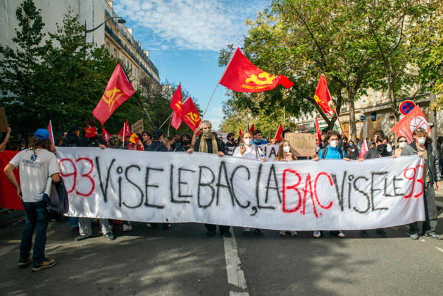 Student Demonstration - Paris Tens of thousands of high school students marched from République to Nation, protesting the lack of staff and resources, class sizes deemed too large, the condition of certain school buildings, and the Parcoursup college admissions system. A coalition of National Education unions—including the FSU, CGT, FO, CFDT, Unsa, Sud, and Solidaires—joined the protest, on October 6, 2026, in Paris, France. Photo by Denis Prezat ABACAPRESS.COM Paris France Copyright: xPrezatxDenis ABACAx
