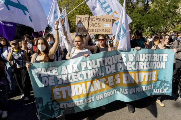 Paris, France October 6, 2026 - Demonstration organized as part of a national day of action launched by high school students. Nationwide student protests and violent school riots have disrupted over 700 secondary schools and led to roughly 5,000 arrests across France. What began in late September 2026 as peaceful blockades in the low-income Paris suburb of Seine-Saint-Denis has rapidly escalated into a major public order crisis for President Emmanuel Macron s government. MANIFESTATION ETUDIANTES, LYCEENS, GREVE, SOCIETE, JEUNES, JEUNESSE, ETUDIANT, Copyright: xVincentxIsorex