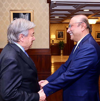RECORD DATE NOT STATED President, Asif Ali Zardari shaking hands with Antonio Guterres, Secretary-General United Nations (UN) at Aiwan-e-Sadr in Islamabad on Tuesday, October 6, 2026. (PPI Images). EDITORIAL USE ONLY Copyright: xx SA-ZM-061026x ppiphotos489270