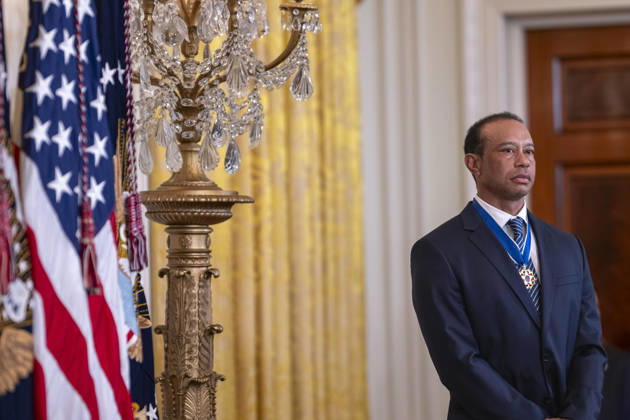 October 6, 2026, Washington, Dc, United States: U.S President Donald Trump, left, welcomes golf legend Tiger Woods for Black History Month at the East Room of the White House, February 20, 2025 in Washington, D.C. Washington United States - ZUMAp138 20261006_zaa_p138_010 Copyright: xMollyxRiley WhitexHousex