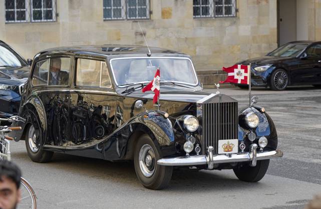 The Danish royal couple King Frederik and Queen Mary visit Danish parliament 2026-10-06 COPENHAGEN DENMARK, The Danish royal couple King Frederik and Queen Mary., The Danish Parliament (Folketinget) opens. The opening marks the beginning of a new parliamentary year., PICTURE:King Frederik and Quen Mary of Denmark arrival to Christiansborg Palace Folketinget, PHOTO:hbg-bild mega. 06 Oct 2026 Pictured: Car Royal Danish Family.  Copyright: xThexMegaxAgencyxhbgbildx xMEGAx