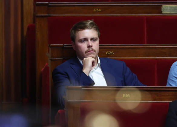 AssembleÌe Nationale - QAG du 6 octobre 2026 Louis Boyard Sà ance des Questions d Actualità s au Gouvernement à l AssembleÌe Nationale à Paris, le 6 octobre 2026. Current Affairs Question Period with the Government at the National Assembly in Paris, October 6, 2026. Copyright: xFabricexChasseryx