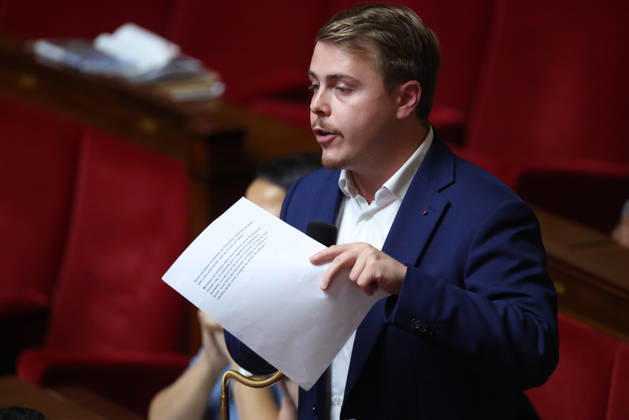 AssembleÌe Nationale - QAG du 6 octobre 2026 Louis Boyard Sà ance des Questions d Actualità s au Gouvernement à l AssembleÌe Nationale à Paris, le 6 octobre 2026. Current Affairs Question Period with the Government at the National Assembly in Paris, October 6, 2026. Copyright: xFabricexChasseryx