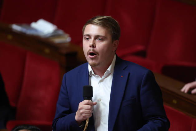 AssembleÌe Nationale - QAG du 6 octobre 2026 Louis Boyard Sà ance des Questions d Actualità s au Gouvernement à l AssembleÌe Nationale à Paris, le 6 octobre 2026. Current Affairs Question Period with the Government at the National Assembly in Paris, October 6, 2026. Copyright: xFabricexChasseryx
