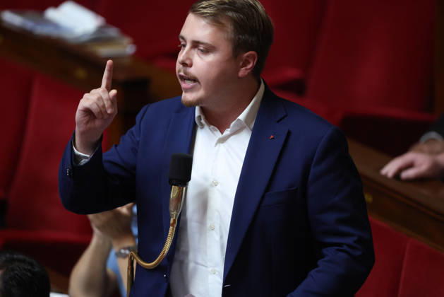 AssembleÌe Nationale - QAG du 6 octobre 2026 Louis Boyard Sà ance des Questions d Actualità s au Gouvernement à l AssembleÌe Nationale à Paris, le 6 octobre 2026. Current Affairs Question Period with the Government at the National Assembly in Paris, October 6, 2026. Copyright: xFabricexChasseryx