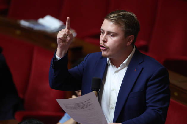 AssembleÌe Nationale - QAG du 6 octobre 2026 Louis Boyard Sà ance des Questions d Actualità s au Gouvernement à l AssembleÌe Nationale à Paris, le 6 octobre 2026. Current Affairs Question Period with the Government at the National Assembly in Paris, October 6, 2026. Copyright: xFabricexChasseryx