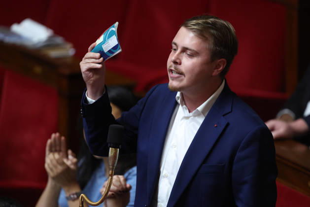 AssembleÌe Nationale - QAG du 6 octobre 2026 Louis Boyard Sà ance des Questions d Actualità s au Gouvernement à l AssembleÌe Nationale à Paris, le 6 octobre 2026. Current Affairs Question Period with the Government at the National Assembly in Paris, October 6, 2026. Copyright: xFabricexChasseryx