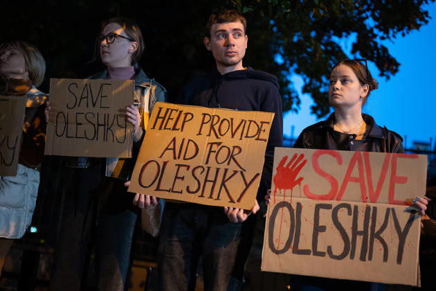 Ukrainians attend a rally to raise awareness about the humanitarian crisis in the town of Oleshky KYIV, UKRAINE - OCTOBER 6: Ukrainians holding placards gather near the Vatican Embassy to draw attention to the humanitarian crisis in the town of Oleshky under Russian occupation in the Kherson region, on the left bank of the Dnipro River in Kyiv, Ukraine, on October 6, 2026. Russian forces occupied Oleshky following Russia s full-scale invasion of Ukraine in 2022, and the town remains under Russian control. As of October 2026, around 2,000 people, including up to 50 children, remain in the town, where residents have very limited access to food and medicine. The Ukrainian Armed Forces have dropped around 4 tons of food and medicine for the loc Copyright: x2026xAnadoluxDanyloxAntoniukx