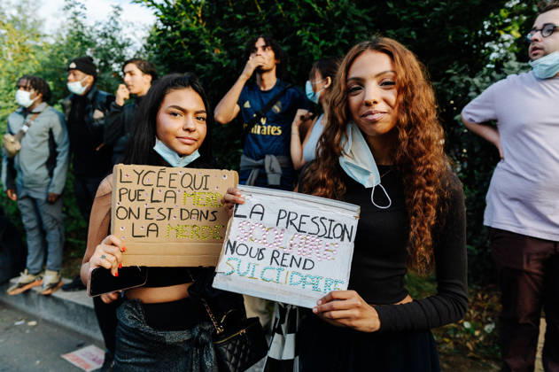 As part of the nationwide student protest, the march in Paris on Tuesday drew between 56,000 and 100,000 demonstrators, according to the Ministry of the Interior and the organising secondary school and student organisations (USL, FAGE, Union Ã tudiante, UNEF). The demonstration proceeded peacefully, despite a few scuffles at Place de la Nation. - 06 10 2026 - France Ile-de-France (region) Paris -  JanxSchmidt-Whitley LexPictorium LePictorium_0342056