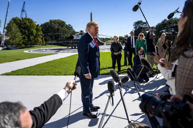 President Donald Trump Departs the White House for Baltimore, Maryland President Donald Trump speaks with reporters before boarding Marine One on the South Lawn of the White House in Washington, DC on Tuesday, October 6, 2026. The President is going to Baltimore, Maryland to deliver remarks at Anduril Industries, a tech company that builds robotic weapons and software for the military. Photo by Bonnie Cash Pool ABACAPRESS.COM WASHINGTON DC United States  Copyright: xPool ABACAx