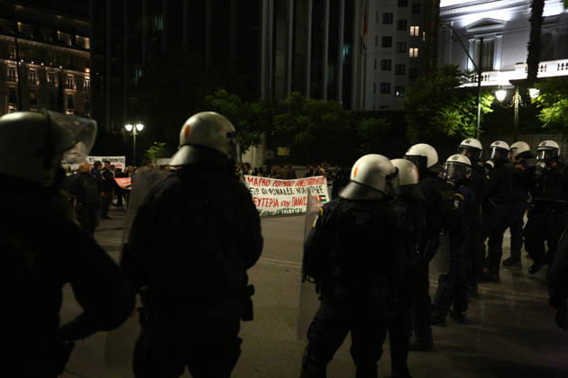 October 6, 2026, Athens, Attica, GREECE: Riot police face demonstrators holding an anti-war banner during a protest opposing the visit of US Secretary of State MARCO RUBIO. Athens GREECE - ZUMAx103 20261006_zip_x103_006 Copyright: xHarrisxXanthopoulosx