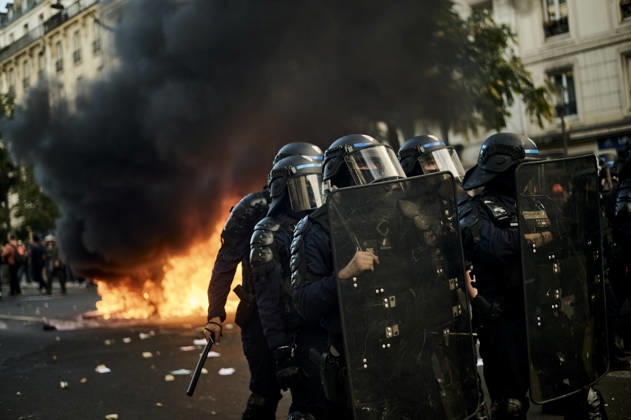 Tensions on the edge of the high school students protest in Paris, on October 6, 2026. - 06 10 2026 - France Ile-de-France (region) Paris -  AntoninxBuratx xLexPictorium LePictorium_0342089