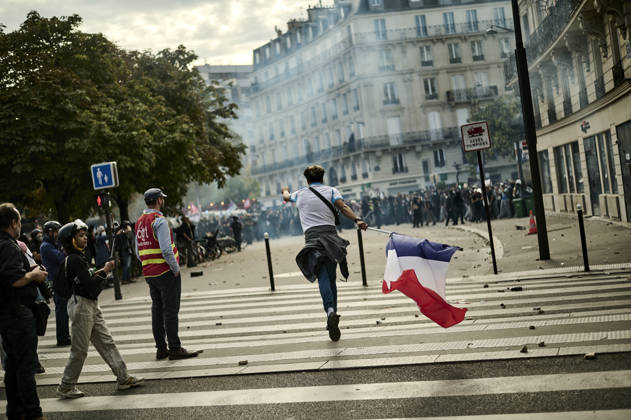 High school students protest in Paris, on October 6, 2026. - 06 10 2026 - France Ile-de-France (region) Paris -  AntoninxBuratx xLexPictorium LePictorium_0342094