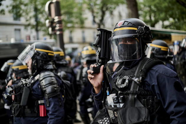 Tensions on the edge of the high school students protest in Paris, on October 6, 2026. - 06 10 2026 - France Ile-de-France (region) Paris -  AntoninxBuratx xLexPictorium LePictorium_0342097