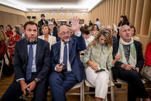 Yolanda Díaz speaks at the event Democracy and International Solidarity I D The Minister of Transportation and Sustainable Mobility, Óscar Puente; the former President of the European Parliament, Martin Schulz; the Second Vice President of the Government and Minister of Labor and the Social Economy, Yolanda Díaz; and the Secretary General of the UGT, Pepe Álvarez, during the event Democracy and International Solidarity: The Past, a Driving Force for Building the Future, on October 6, 2026, in Madrid, Spain. The event was held to mark the 50th anniversary of the delegation of the German Friedrich Ebert Foundation (Friedrich Ebert Stiftung), FES in Spain OCTOBER 6, 2026 YOLANDA ECONOMY DEMOCRACY MINISTER LABOR IN Madrid Madrid, Spain Copyright: xA.xPÃ rezxMecax 7825396