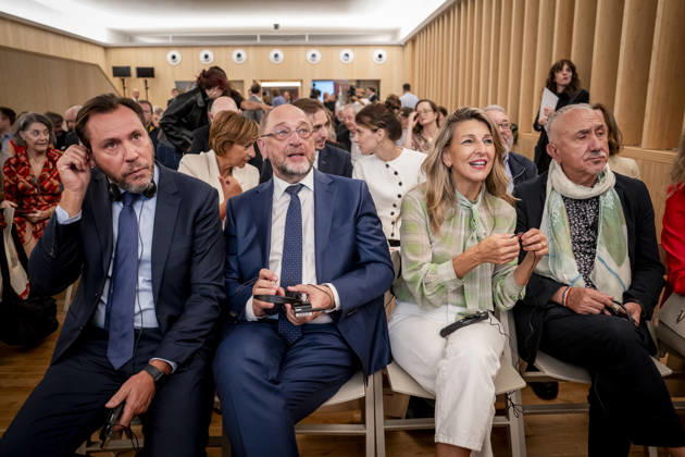 Yolanda Díaz speaks at the event Democracy and International Solidarity I D The Minister of Transportation and Sustainable Mobility, Óscar Puente; the former President of the European Parliament, Martin Schulz; the Second Vice President of the Government and Minister of Labor and the Social Economy, Yolanda Díaz; and the Secretary General of the UGT, Pepe Álvarez, during the event Democracy and International Solidarity: The Past, a Driving Force for Building the Future, on October 6, 2026, in Madrid, Spain. The event was held to mark the 50th anniversary of the delegation of the German Friedrich Ebert Foundation (Friedrich Ebert Stiftung), FES in Spain OCTOBER 6, 2026 YOLANDA ECONOMY DEMOCRACY MINISTER LABOR IN Madrid Madrid, Spain Copyright: xA.xPÃ rezxMecax 7825397