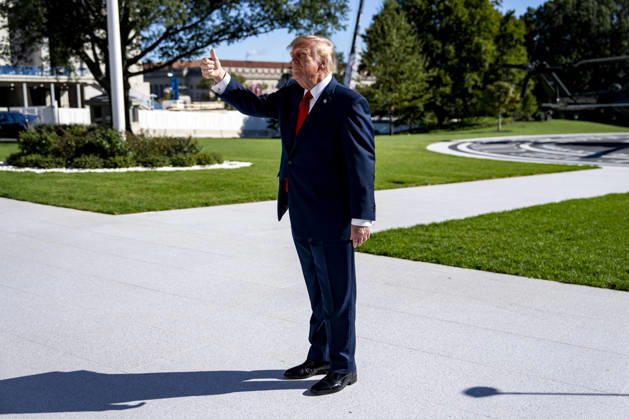 October 6, 2026, Washington, District Of Columbia, USA: United States President Donald J Trump waves to Gold Star Families before boarding Marine One on the South Lawn of the White House in Washington, DC, USA, on Tuesday, October 6, 2026. The President is going to Baltimore, Maryland to deliver remarks at Anduril Industries, a tech company that builds robotic weapons and software for the military Washington USA - ZUMAs152 20261006_faa_s152_027 Copyright: xBonniexCashx-xPoolxviaxCNPx