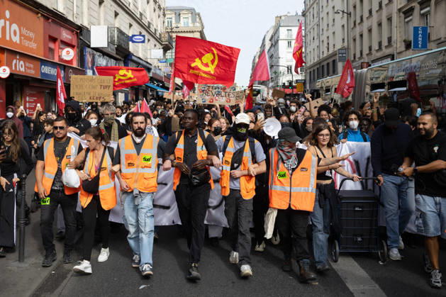 Student Demonstration - Paris RL Protesters hold signs as they take part in a demonstration as part of a nationwide day of actions called by high-school students, joined by unions and teachers, who for days have been demanding better learning conditions in protests punctuated by violent confrontations in Paris on October 6, 2026. Photo by Raphael Lafargue ABACAPRESS.COM Paris France  Copyright: xLafarguexRaphael ABACAx