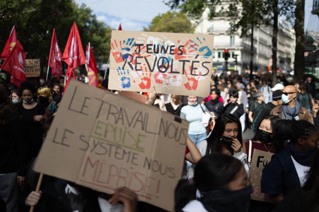 Student Demonstration - Paris RL Protesters hold signs as they take part in a demonstration as part of a nationwide day of actions called by high-school students, joined by unions and teachers, who for days have been demanding better learning conditions in protests punctuated by violent confrontations in Paris on October 6, 2026. Photo by Raphael Lafargue ABACAPRESS.COM Paris France  Copyright: xLafarguexRaphael ABACAx