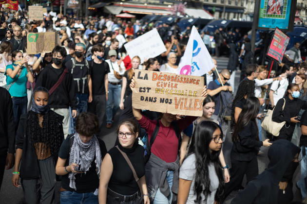 Student Demonstration - Paris RL Protesters hold signs as they take part in a demonstration as part of a nationwide day of actions called by high-school students, joined by unions and teachers, who for days have been demanding better learning conditions in protests punctuated by violent confrontations in Paris on October 6, 2026. Photo by Raphael Lafargue ABACAPRESS.COM Paris France  Copyright: xLafarguexRaphael ABACAx