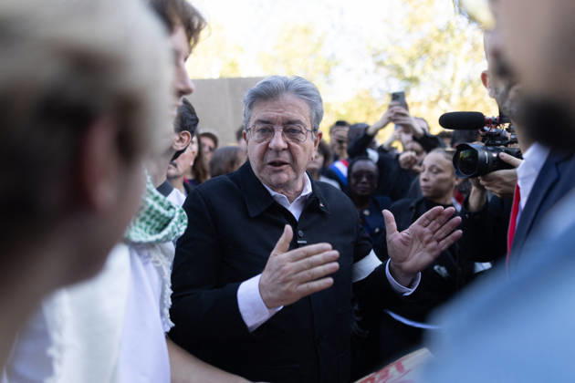 Student Demonstration - Paris RL President of La France Insoumise LFI Jean Luc Melenchon takes part in a demonstration as part of a nationwide day of actions called by high-school students, joined by unions and teachers, who for days have been demanding better learning conditions in protests punctuated by violent confrontations in Paris on October 6, 2026. Photo by Raphael Lafargue ABACAPRESS.COM Paris France  Copyright: xLafarguexRaphael ABACAx