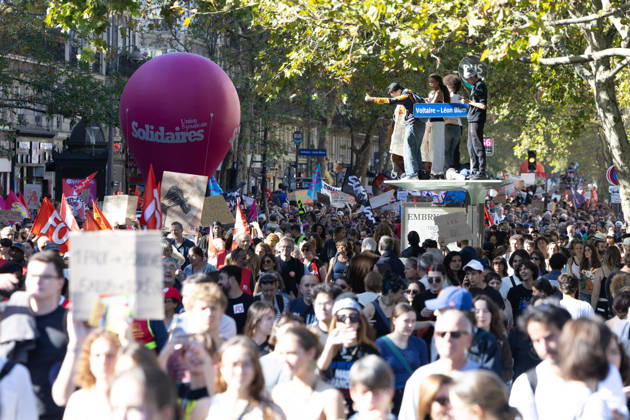 Student Demonstration - Paris RL General view of protesters during a demonstration as part of a nationwide day of actions called by high-school students, joined by unions and teachers, who for days have been demanding better learning conditions in protests punctuated by violent confrontations in Paris on October 6, 2026. Photo by Raphael Lafargue ABACAPRESS.COM Paris France  Copyright: xLafarguexRaphael ABACAx