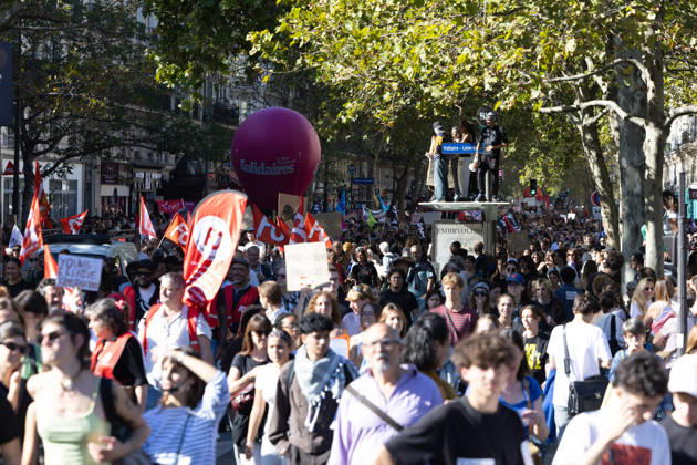 Student Demonstration - Paris RL General view of protesters during a demonstration as part of a nationwide day of actions called by high-school students, joined by unions and teachers, who for days have been demanding better learning conditions in protests punctuated by violent confrontations in Paris on October 6, 2026. Photo by Raphael Lafargue ABACAPRESS.COM Paris France  Copyright: xLafarguexRaphael ABACAx