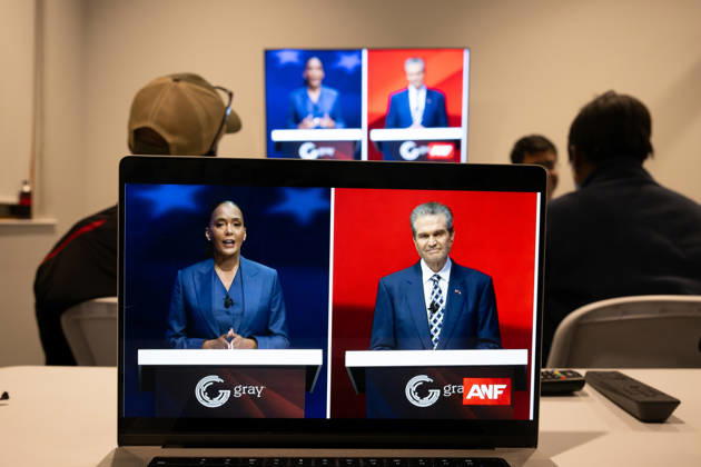 October 6, 2026, Atlanta, Georgia, USA: Reporters watch from the press room as Democratic Georgia gubernatorial candidate and former Atlanta Mayor Keisha Lance Bottoms debates Republican candidate Rick Jackson at an Atlanta soundstage Tuesday night. Atlanta USA - ZUMAn03_ 20261006_zaf_n03_001 Copyright: xRobinxRaynex