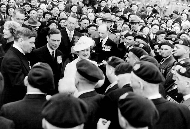 King & Queen in Canada. June 8, 1939. (Photo by The Associated Press of Great Britain Ltd.).  Copyright: xAssociatedxPressxPhotox 5513-72813713