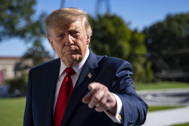 United States President Donald J Trump speaks with reporters before boarding Marine One on the South Lawn of the White House in Washington, DC, USA, on Tuesday, October 6, 2026. The President is going to Baltimore, Maryland to deliver remarks at Anduril Industries, a tech company that builds robotic weapons and software for the military. Copyright: xBonniexCashx xPoolxviaxCNPx MediaPunchx
