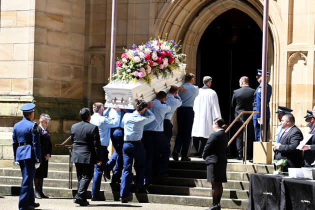MIA LAY FUNERAL, Pallbearers carry the casket during the funeral service for NSW Police Constable Mia Lay at St Andrew s Cathedral, in Sydney, Wednesday, October 7, 2026. Constable Mia Lay, 20, died when the marked vehicle she was a passenger in crashed into a tree early on September 25 in the Sydney suburb of Redfern. ( NO ARCHIVING SYDNEY NEW SOUTH WALES Australia  Copyright: xDANxHIMBRECHTSx 20261007186621100940