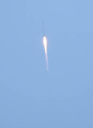 Nuri space rocket launch Nuri space rocket launch South Korea s homegrown space rocket Nuri lifts off from Naro Space Center in Goheung, South Jeolla-Gwangju Province, southwestern South Korea, on Oct. 7, 2026, as South Korea launches the rocket on its fifth flight to place into orbit 15 satellites, including five that will form part of the country s first domestically launched microsatellite constellation. (Yonhap) 2026-10-07 12:37:03 <Copyright ¨Ï 1980-2026 YONHAPNEWS AGENCY. .> ¿ ¼ö½Ã Àü¶ó³²µµ EDITORIAL USE ONLY  Copyright: xx space ???x yonphotos257472