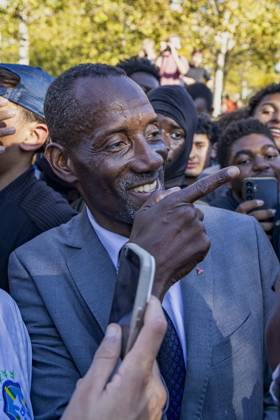 Bally Bagayoko, mayor of Saint-Denis High school students demonstration at Place de la République in Paris on October 6, 2026 Vincenzo Arnone Bestimage High school students demonstration in Paris at Place de la République on October 6, 2026 Paris, France  Copyright: xVincenzoxArnonex xBestimagexVincenzoxArnonex xBestimagex