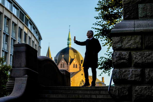 Statsbudsjett 2027 Oslo 20261007. Finansminister Jens Stoltenberg (Ap) gar fra finansdepartementet til Stortinget for fremleggelsen av statsbudsjettet for 2027. Foto: Fredrik Varfjell NTB Oslo Norge V51_rpl5NYg EDITORIAL USE ONLY Ref:_POLV51_rpl5NYg.jpg Copyright: xFredrikxVarfjellxx xNTBx