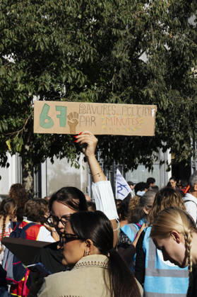 High School And University Student Protest - Toulouse A placard – 67 cases of police brutality every minute. Protests by secondary school pupils and students calling for improvements to their living and learning conditions, supported by the trade unions CGT, FO, FSU and Solidaires. France, Toulouse, 6 October 2026. Photo by Patricia Huchot-Boissier AbacaPress.com. Toulouse OCCITANIE France  Copyright: xHuchot-BoissierxPatricia ABACAx