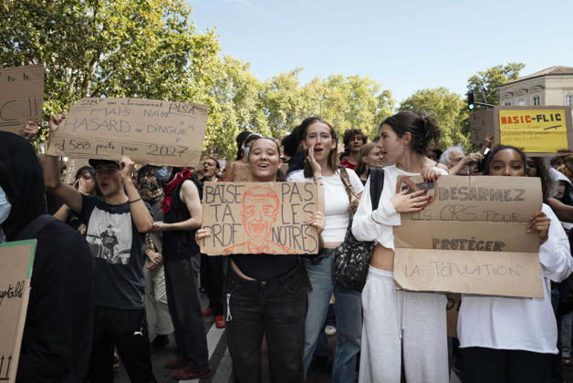 High School And University Student Protest - Toulouse Schoolgirls holding placards reading - Fuck your teacher, not ours. Protests by secondary school pupils and students calling for improvements to their living and learning conditions, supported by the trade unions CGT, FO, FSU and Solidaires. France, Toulouse, 6 October 2026. Photo by Patricia Huchot-Boissier AbacaPress.com. Toulouse OCCITANIE France  Copyright: xHuchot-BoissierxPatricia ABACAx