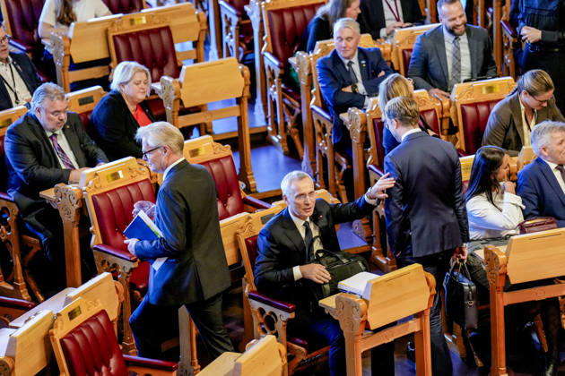 Statsbudsjett 2027 Oslo 20261007. Finansminister Jens Stoltenberg (Ap) og Nikolai Astrup (H) for fremleggelsen av statsbudsjettet for 2027. Foto: Fredrik Varfjell NTB Oslo Norge GuMHjfdgb1U EDITORIAL USE ONLY Ref:_POLGuMHjfdgb1U.jpg Copyright: xFredrikxVarfjellxx xNTBx