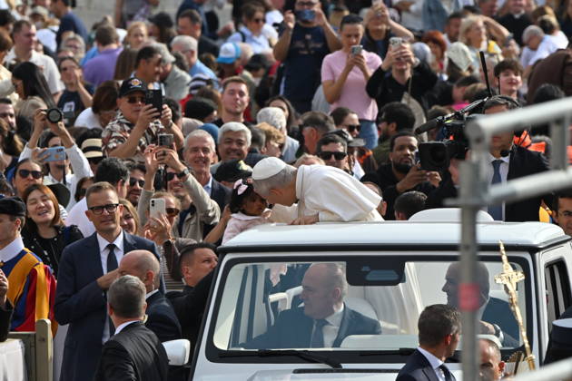 RECORD DATE NOT STATED Italy, Rome,Vatican 2026-10-07 : Pope Leo XIV during his weekly general audience in St Peter s Square Italy, Rome,Vatican 2026-10-07 : Pope Leo XIV during his weekly general audience in St Peter s Square Copyright alessia.giuliani CPP EDITORIAL USE ONLY - NO BOOKS Copyright: xAlessiaxGiuliani Catholicpressphotox