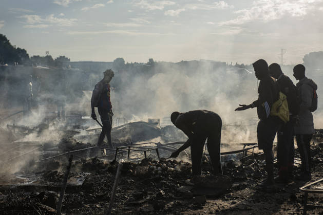 A fire in a shantytown in Albacete affects several shacks. Several people are working amid the fire’s aftermath on October 7, 2026, in Albacete, Castilla-La Mancha, Spain. A fire in the settlement along the Carretera de las Penas has mobilized the Albacete Fire Department, which is working to extinguish the blaze and prevent it from spreading. October 7, 2026. Víctor Ferná, Albacete, Castile-La Mancha, Albacete, Castile-La Mancha, Spain Copyright: xVictorxFernandezx 7825831