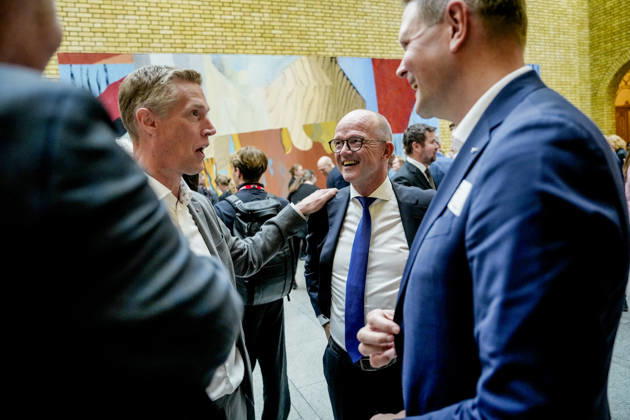 Statsbudsjett 2027 Oslo 20261007. Fellesforbundets leder Christian Justnes administrerende direktor i NHO Ole Erik Almlid og direktor for Norsk Industri Harald Solberg etter fremleggelsen av statsbudsjettet for 2027. Foto: Fredrik Varfjell NTB Oslo Norge 7IhKdPvhC7U EDITORIAL USE ONLY Ref:_POL7IhKdPvhC7U.jpg Copyright: xFredrikxVarfjellxx xNTBx