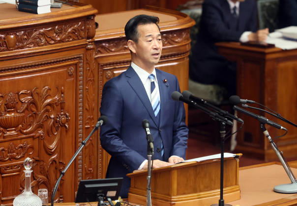October 7, 2026, Tokyo, Japan - Japan s opposition New Komei Party leader Mitsunari Okamoto questions to Prime Minister Sanae Takaichi at Lower House s plenary session as a representative of Centrist Reform Alliance at the National Diet in Tokyo on Wednesday, October 7, 2026. (photo by Yoshio Tsunoda AFLO)  aflo_354016999